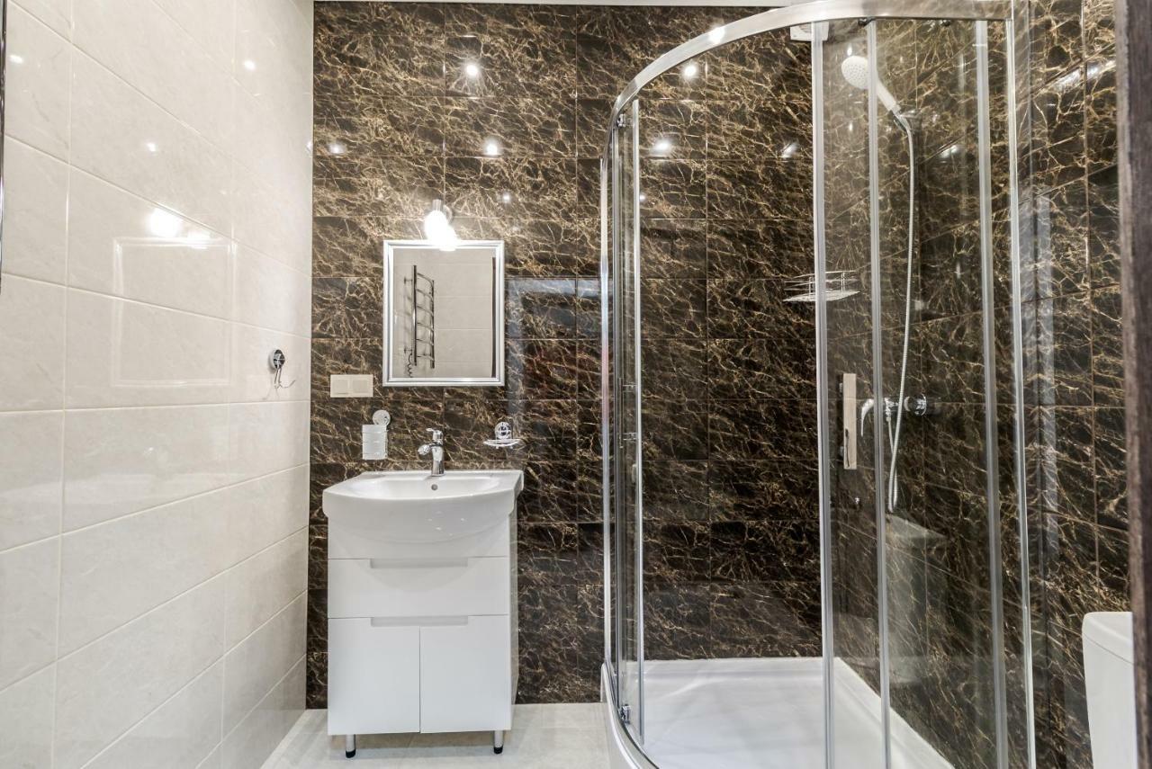 Opera House Apartment 3 Lviv Bagian luar foto